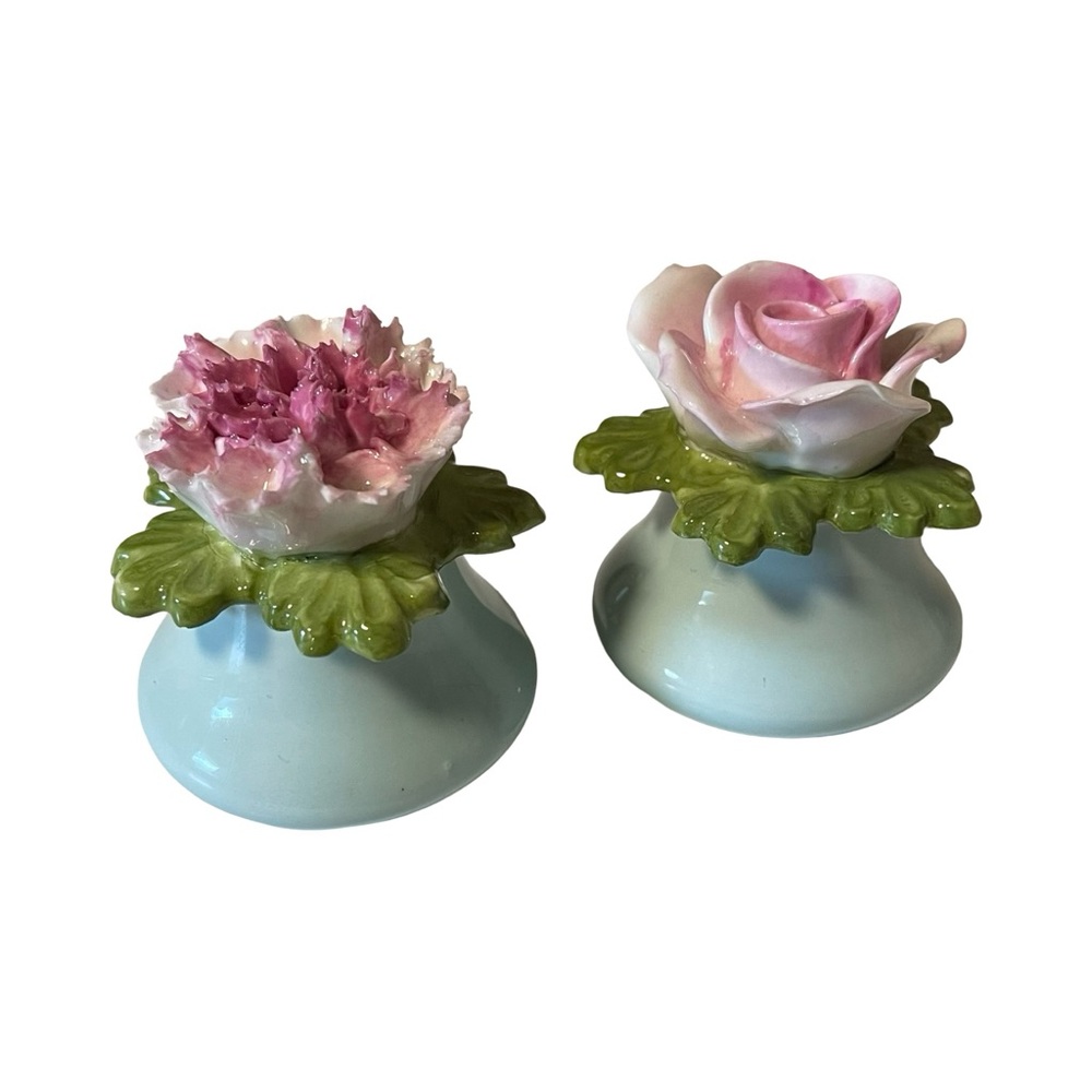🌷 Vintage Aynsley English Fine Bone China Salt & Pepper Shakers –Floral Design 🌷